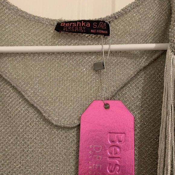 Stunning Fringe Metallic Vest - Picture 5 of 9